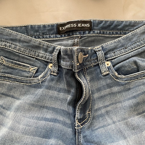 Express Jeans - Picture 3 of 4